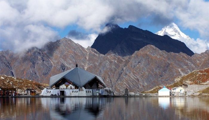 10 अक्तूबर को हेमकुंड साहिब के कपाट होंगे बंद